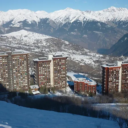4/5 Pers. Pied Des Pistes, Balcon, Animaux Admis - Fr-1-267-211 * Le Corbier